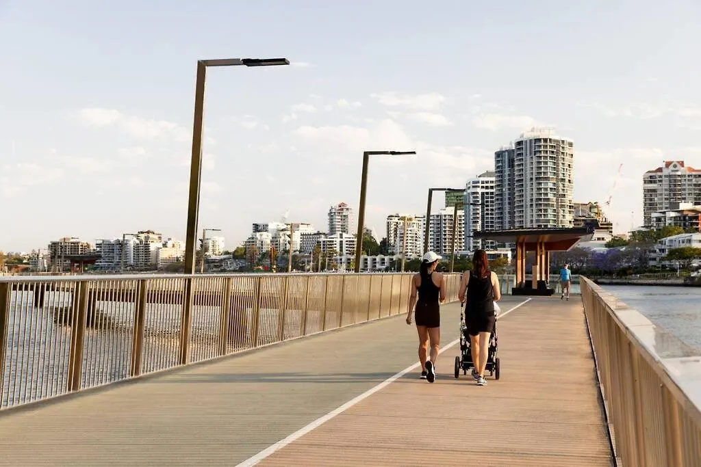 New Farm Nest- 2Bed 1Bath Balcony Apartment Brisbane Australia