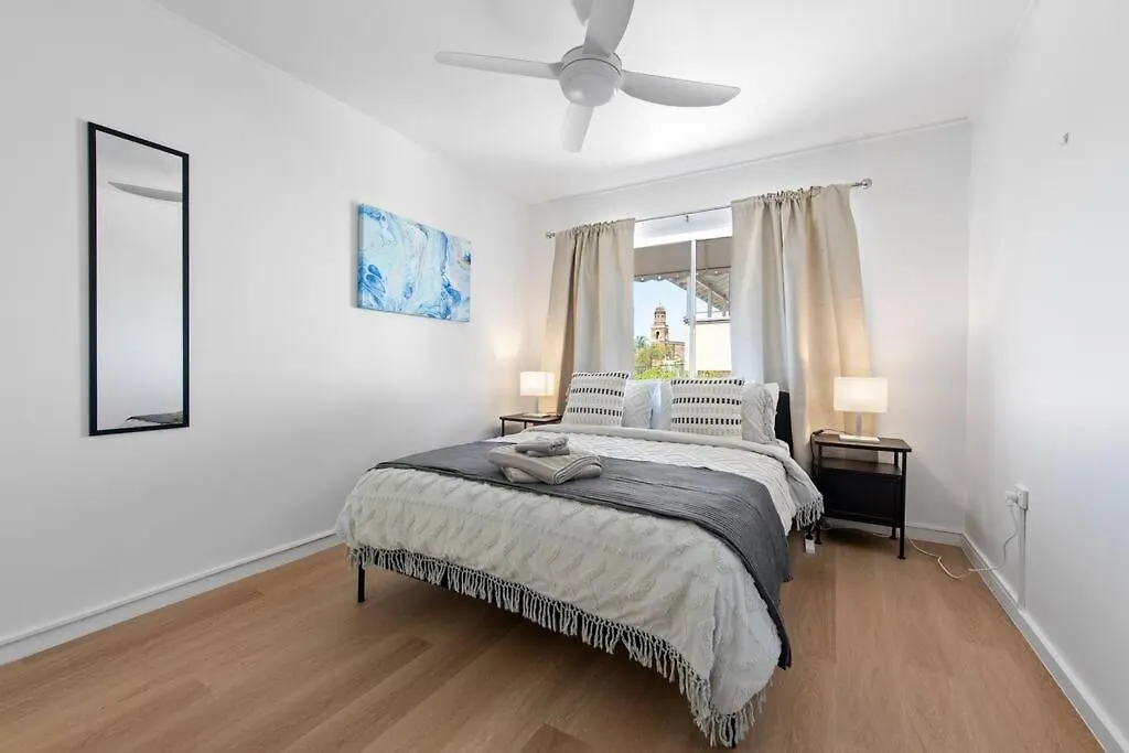New Farm Nest- 2Bed 1Bath Balcony Apartment Brisbane